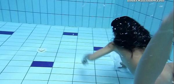  Underwater swimming stripping babe Zhanetta